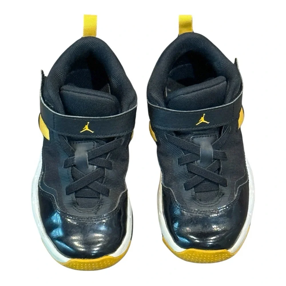 Jordan Stay Loyal 3 kids sneakers - Picture 2 of 9